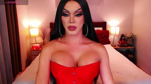 Queen Jenifer online show from 7, 12, 2024