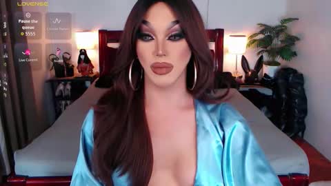 Queen Jenifer online show from 10, 3, 2026