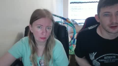 Snapshot of jenisandpeter chatting on 16, 9, 2025 JenisAndPeter online show from 16, 9, 2025