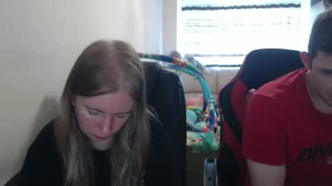 Snapshot of jenisandpeter chatting on 24, 9, 2025 JenisAndPeter online show from 24, 9, 2025