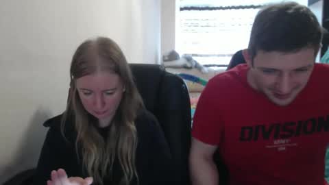 Snapshot of jenisandpeter chatting on 25, 9, 2025 JenisAndPeter online show from 25, 9, 2025