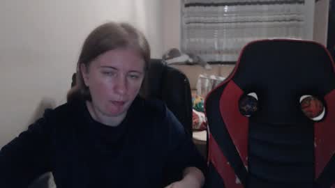 Snapshot of jenisandpeter chatting on 27, 10, 2025 JenisAndPeter online show from 27, 10, 2025