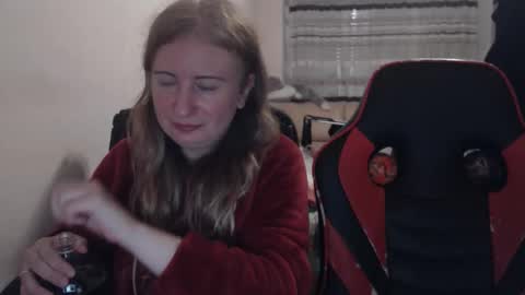 Snapshot of jenisandpeter chatting on 12, 11, 2025 JenisAndPeter online show from 12, 11, 2025