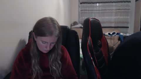 Snapshot of jenisandpeter chatting on 16, 11, 2025 JenisAndPeter online show from 16, 11, 2025