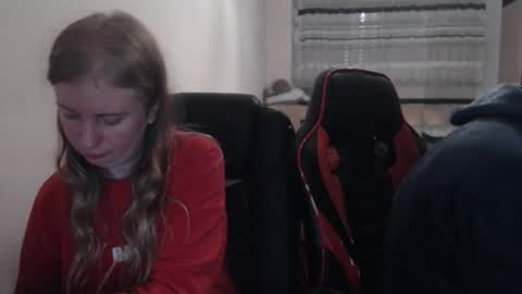 Snapshot of jenisandpeter chatting on 17, 11, 2025 JenisAndPeter online show from 17, 11, 2025