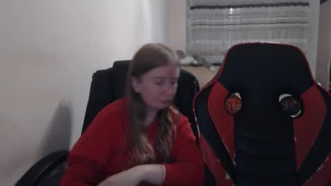 Snapshot of jenisandpeter chatting on 20, 11, 2025 JenisAndPeter online show from 20, 11, 2025