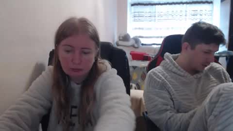 Snapshot of jenisandpeter chatting on 15, 12, 2025 JenisAndPeter online show from 15, 12, 2025