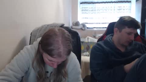 Snapshot of jenisandpeter chatting on 16, 12, 2025 JenisAndPeter online show from 16, 12, 2025