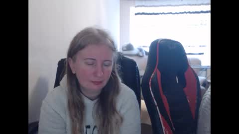 Snapshot of jenisandpeter chatting on 19, 2, 2026 JenisAndPeter online show from 19, 2, 2026