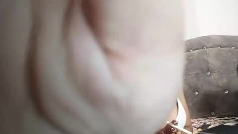  Isabella  online show from 22, 10, 2025