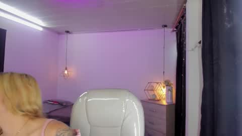 Snapshot of jennaa_cooper chatting on 27, 9, 2025 jennaa_cooper online show from 27, 9, 2025