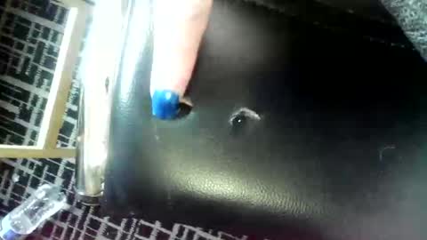 Jenna Cross online show from 28, 1, 2025