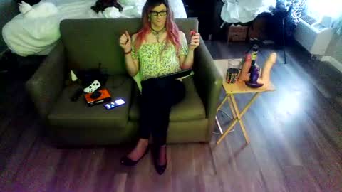 Jenna Cross online show from 4, 7, 2026