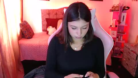 Snapshot of jennal_010 chatting on 18, 2, 2025 jennal_010 online show from 18, 2, 2025