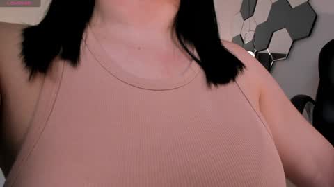 Snapshot of jennaolson chatting on 1, 2, 2025 Jenna Olson online show from 1, 2, 2025