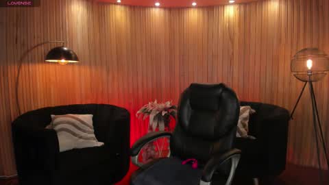 Jenna Olson  online show from 19, 2, 2026