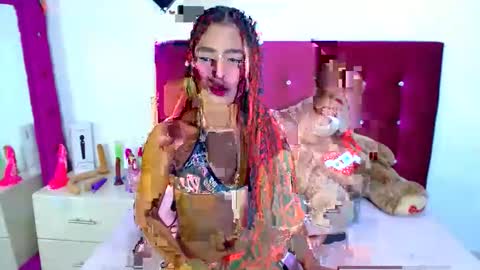 Snapshot of jenng18 chatting on 29, 9, 2025 jenn online show from 29, 9, 2025