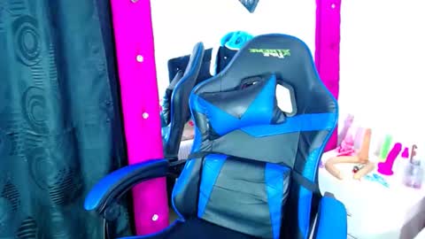 Snapshot of jenng18 chatting on 3, 2, 2026 jenn online show from 3, 2, 2026