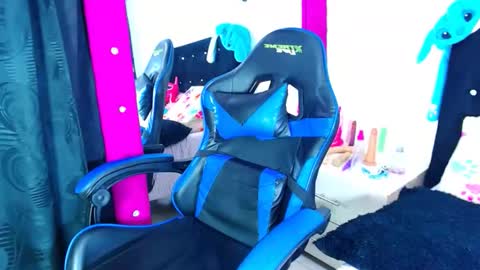 Snapshot of jenng18 chatting on 17, 2, 2026 jenn online show from 17, 2, 2026