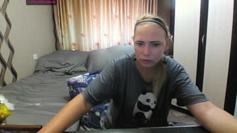 Snapshot of jennideep chatting on 5, 7, 2026 JenniDeep online show from 5, 7, 2026