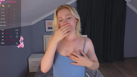 Snapshot of jennifer_mathis chatting on 3, 10, 2025 jennifer_mathis online show from 3, 10, 2025