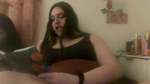 jennifer_robbie online show from 7, 6, 2026