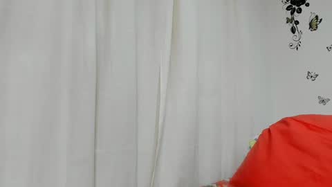 Snapshot of jenniferloveyou chatting on 28, 12, 2024 jenniferloveyou online show from 28, 12, 2024
