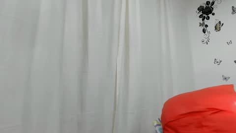 Snapshot of jenniferloveyou chatting on 9, 1, 2025 jenniferloveyou online show from 9, 1, 2025