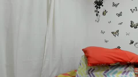 Snapshot of jenniferloveyou chatting on 19, 2, 2025 jenniferloveyou online show from 19, 2, 2025