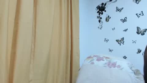 Snapshot of jenniferloveyou chatting on 18, 9, 2025 jenniferloveyou online show from 18, 9, 2025
