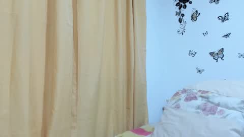 Snapshot of jenniferloveyou chatting on 27, 9, 2025 jenniferloveyou online show from 27, 9, 2025