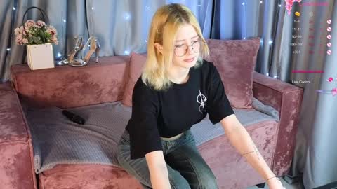 jenny_bunny_ online show from 7, 2, 2025