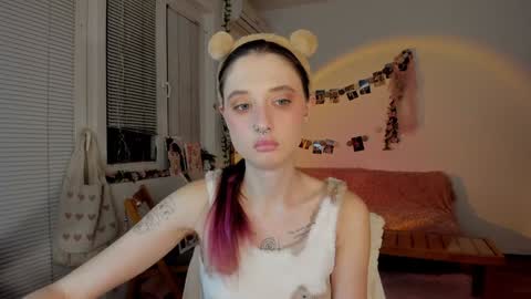 Jennifer Jenny Darling   online show from 24, 12, 2024