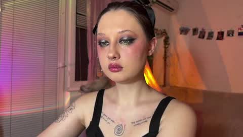 Jennifer Jenny Darling   online show from 30, 6, 2026