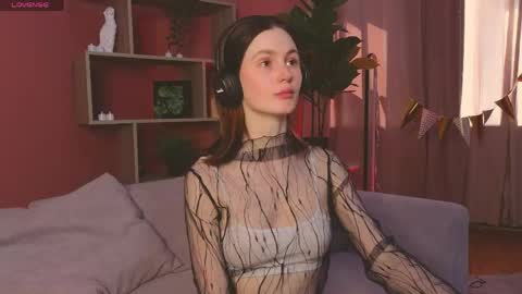 Snapshot of jennyfer_me chatting on 3, 5, 2026 jennyfer_me online show from 3, 5, 2026