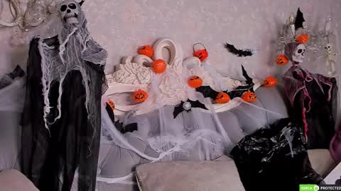 Jenny Ferguson online show from 28, 10, 2025