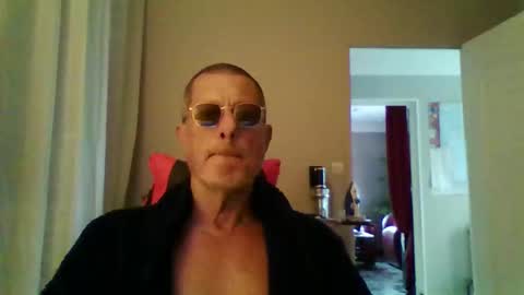 Snapshot of jerflor chatting on 22, 10, 2025 jerflor online show from 22, 10, 2025