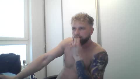 Snapshot of jerryalise chatting on 9, 10, 2025 jerryalise online show from 9, 10, 2025