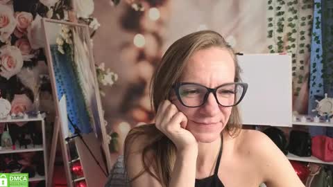 jesica_moon_peachyy online show from 18, 4, 2026