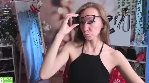 jesica_moon_peachyy online show from 8, 5, 2026