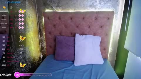   online show from 4, 12, 2024