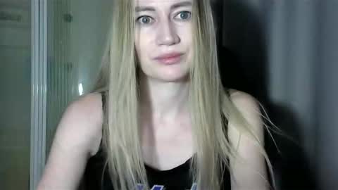 JessFox1 online show from 14, 12, 2024