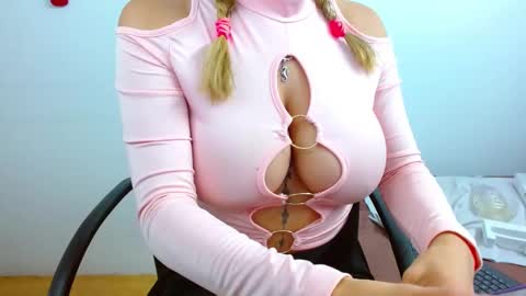 jessicarabbit4 online show from 2, 2, 2025