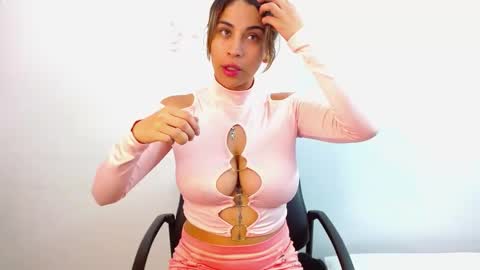 jessicarabbit4 online show from 10, 2, 2025