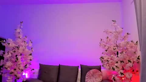 Gloria   online show from 20, 2, 2025