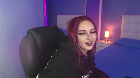 Snapshot of jessie_williams_01 chatting on 21, 12, 2024 Your Sweet Angel online show from 21, 12, 2024