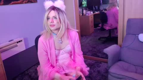 Jessiessicaxx online show from 5, 1, 2025