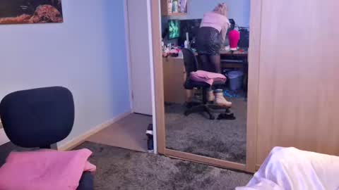 Jessiessicaxx online show from 18, 1, 2025