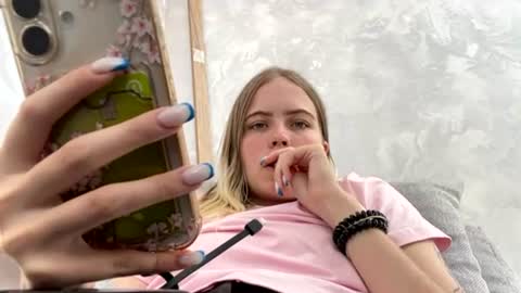 Snapshot of jessika_evans chatting on 19, 6, 2026 jessika_evans online show from 19, 6, 2026