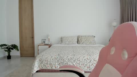    online show from 11, 2, 2025